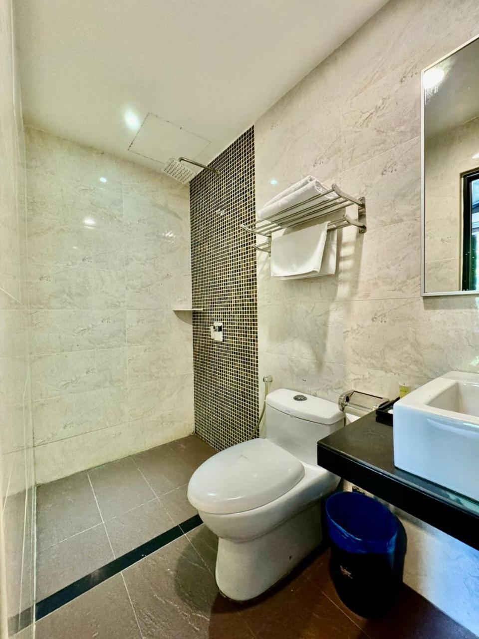 Chariton Hotel Nusa Bestari Johor Bahru Exteriér fotografie